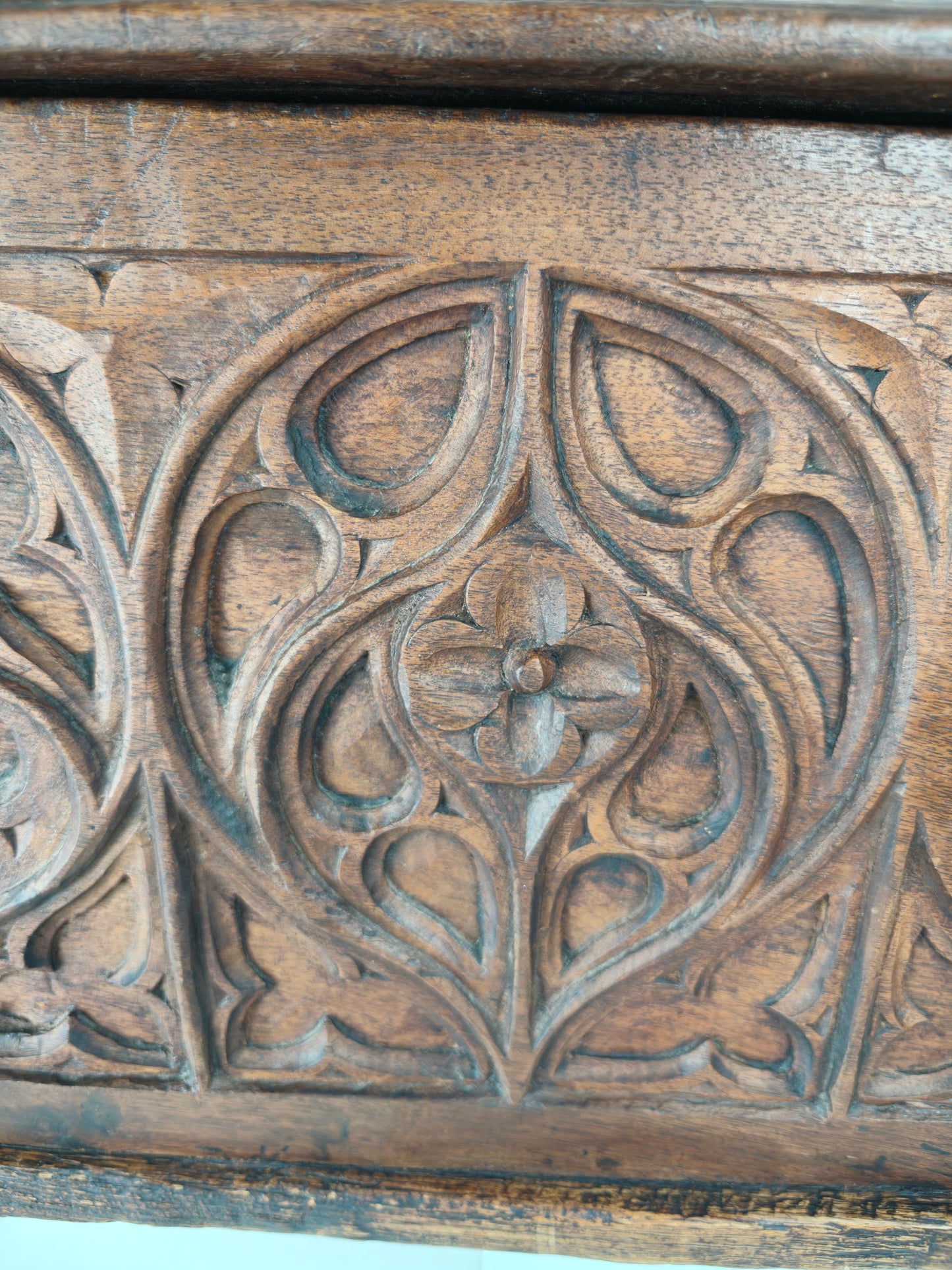 Gothic Spanish Chest – 16th late/17th early Century