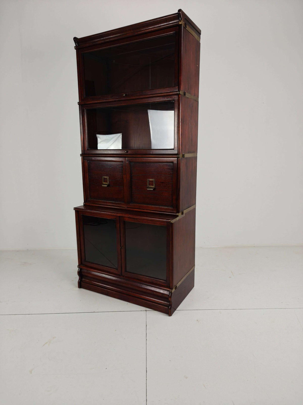 English Mahogany Bookcase – Globe Style – Modular – Late 20th Century English Mahogany Bookcase – Globe Style – Modular – Late 20th Century
