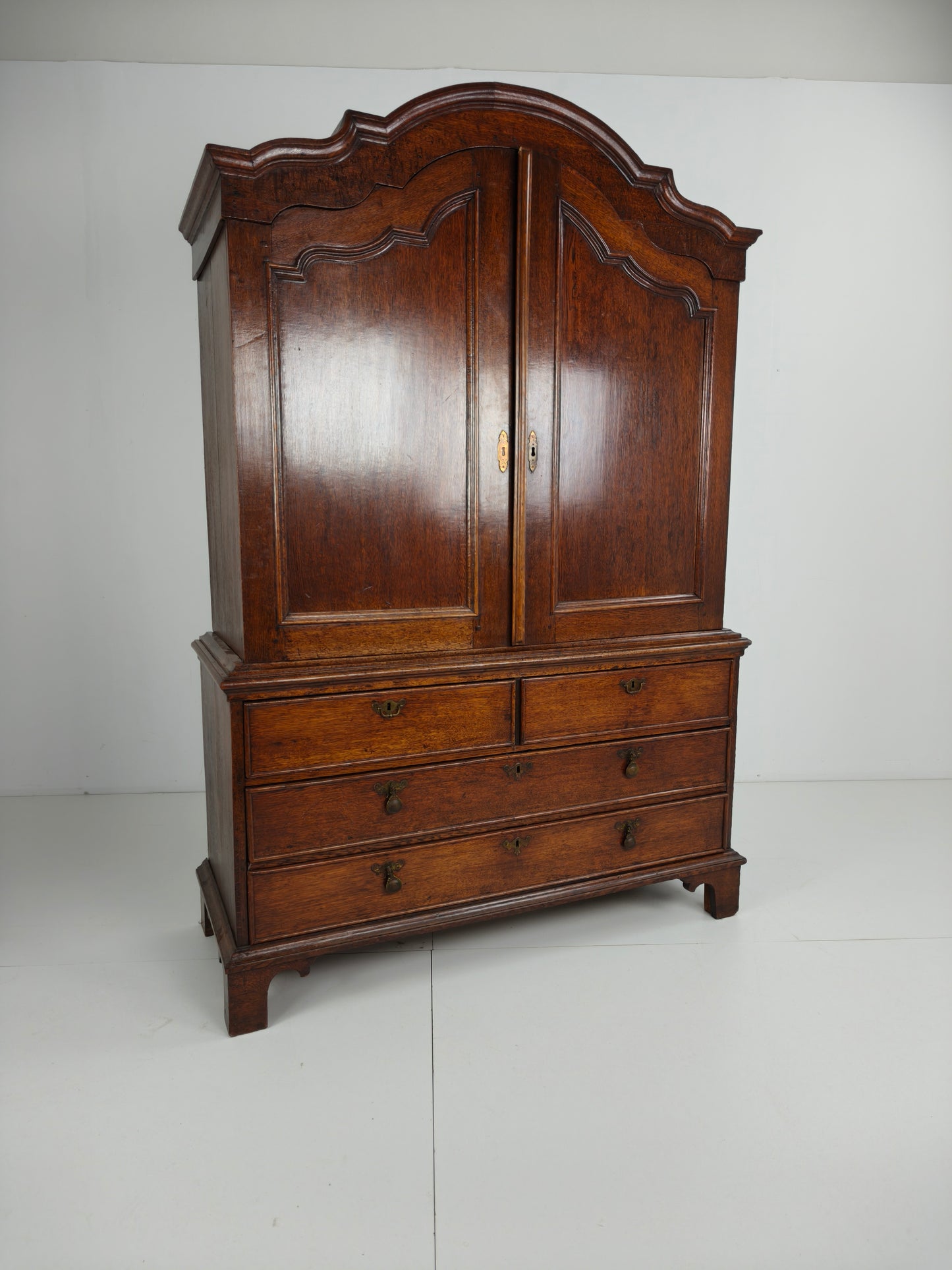 Rare Dutch 18th Century Oak Cabinet – “Luierkabinet”