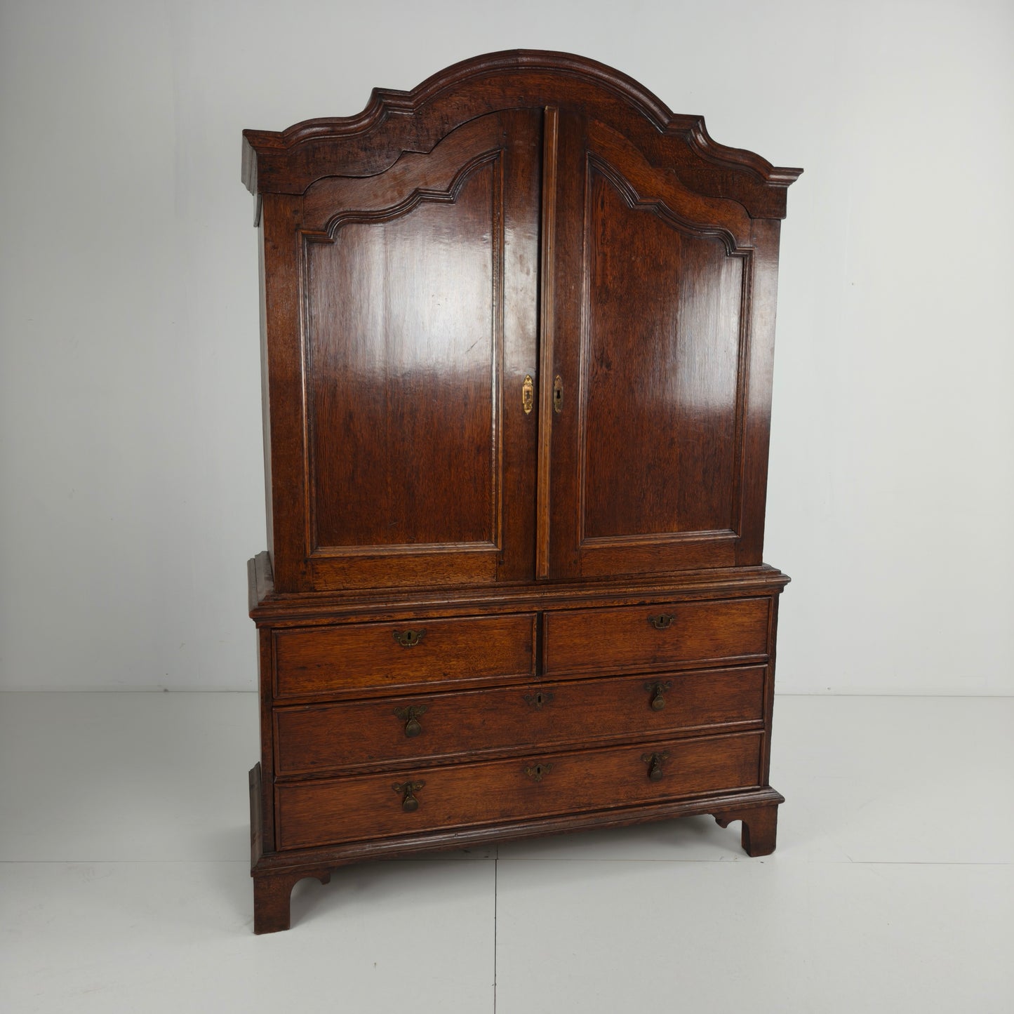 Rare Dutch 18th Century Oak Cabinet – “Luierkabinet”