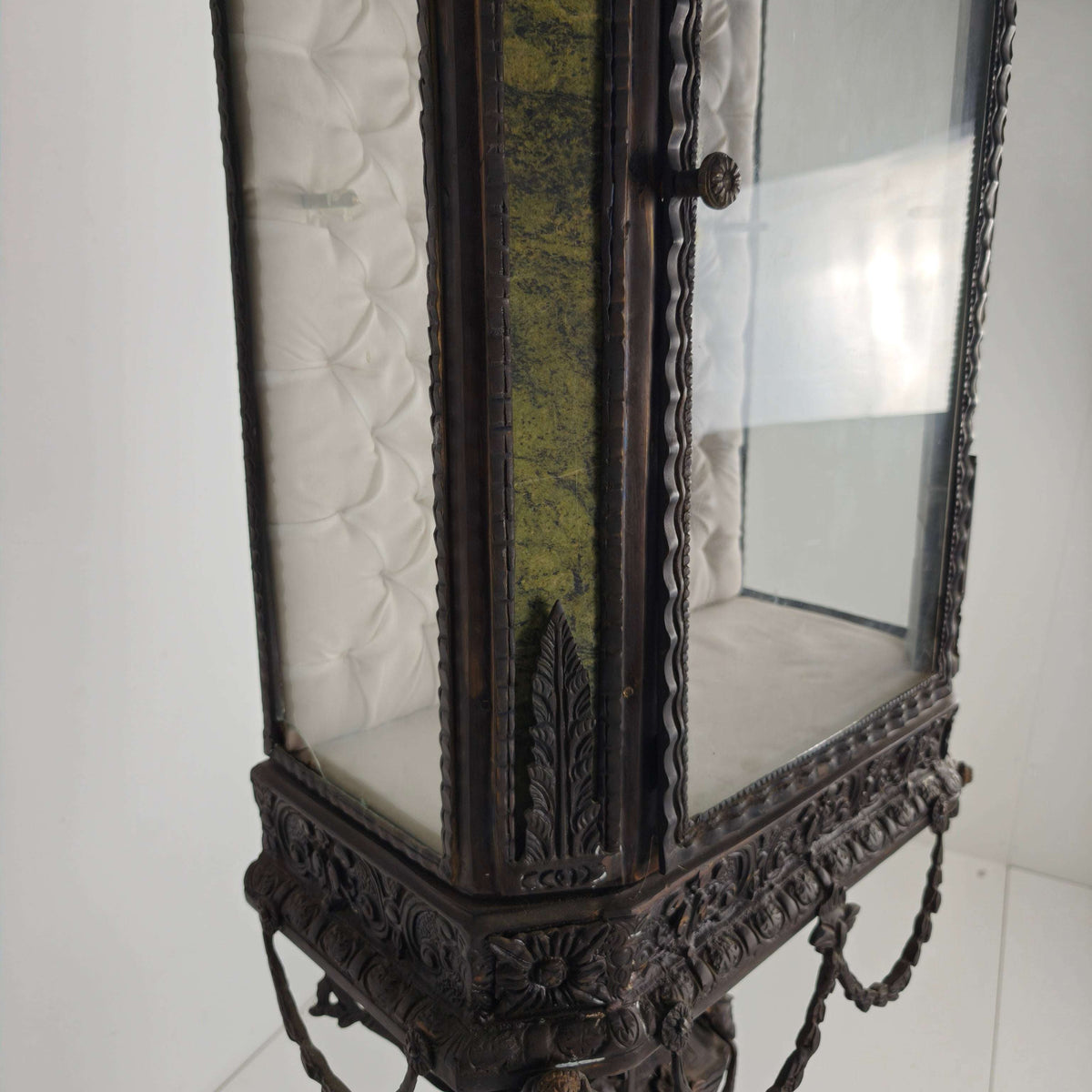 Continental Louis XIV-Style Cast Zinc & Green Marble Curio Cabinet – Early 20th Century Continental Louis XIV-Style Cast Zinc & Green Marble Curio Cabinet – Early 20th Century