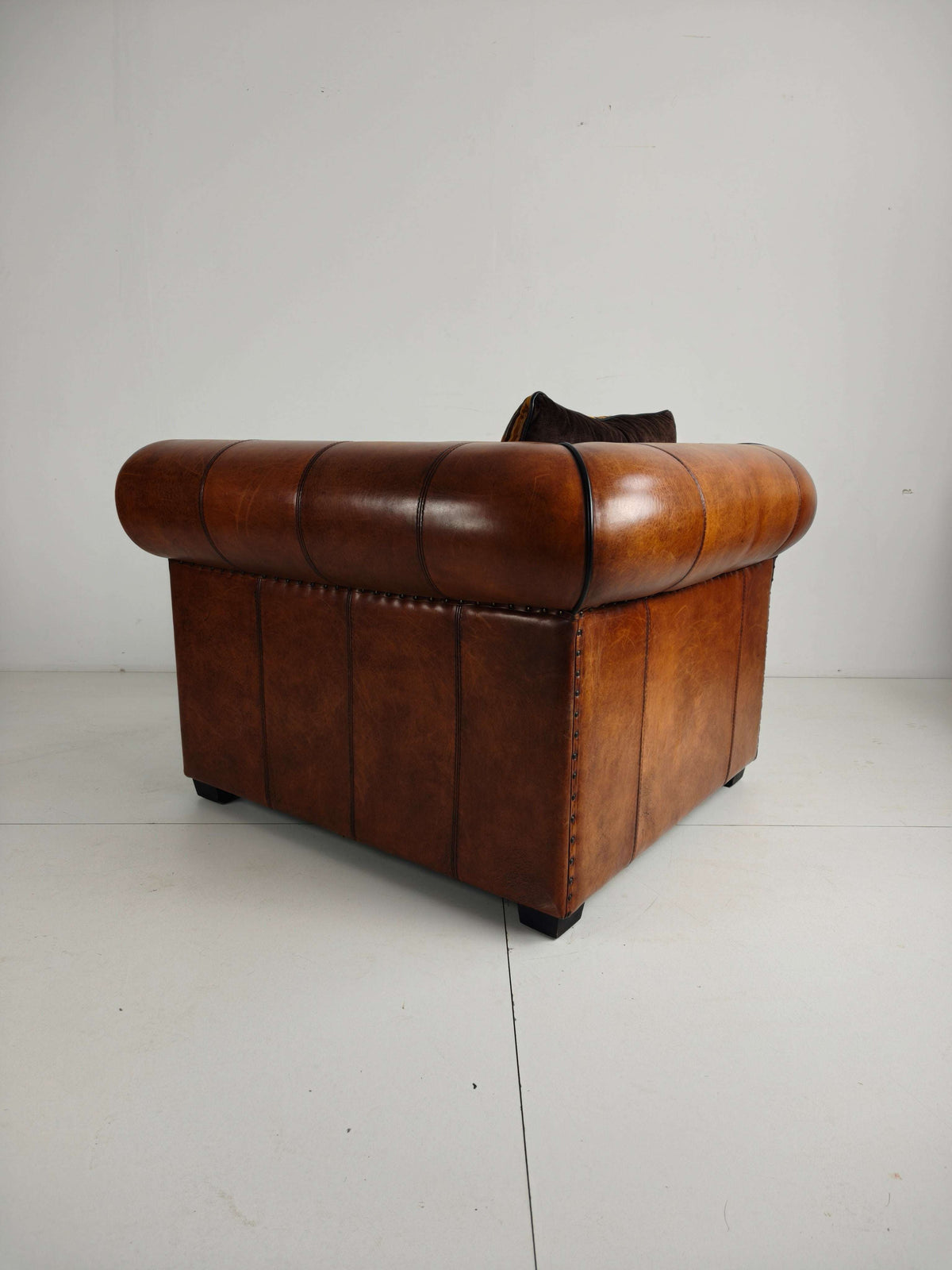 Luxury XL Lounge Armchair in Sheepskin – by Lounge Atelier Luxury XL Lounge Armchair in Sheepskin – by Lounge Atelier