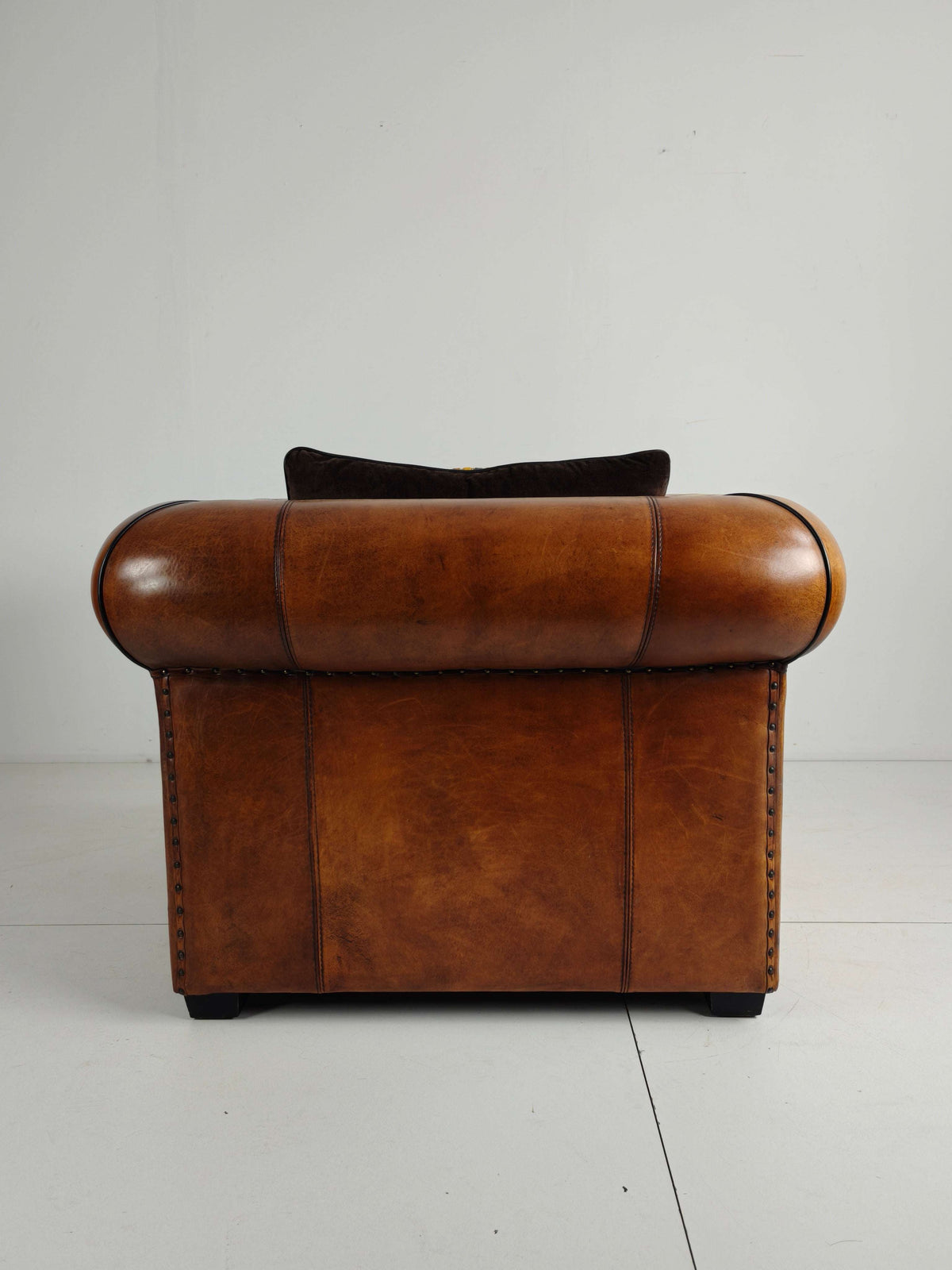 Luxury XL Lounge Armchair in Sheepskin – by Lounge Atelier Luxury XL Lounge Armchair in Sheepskin – by Lounge Atelier