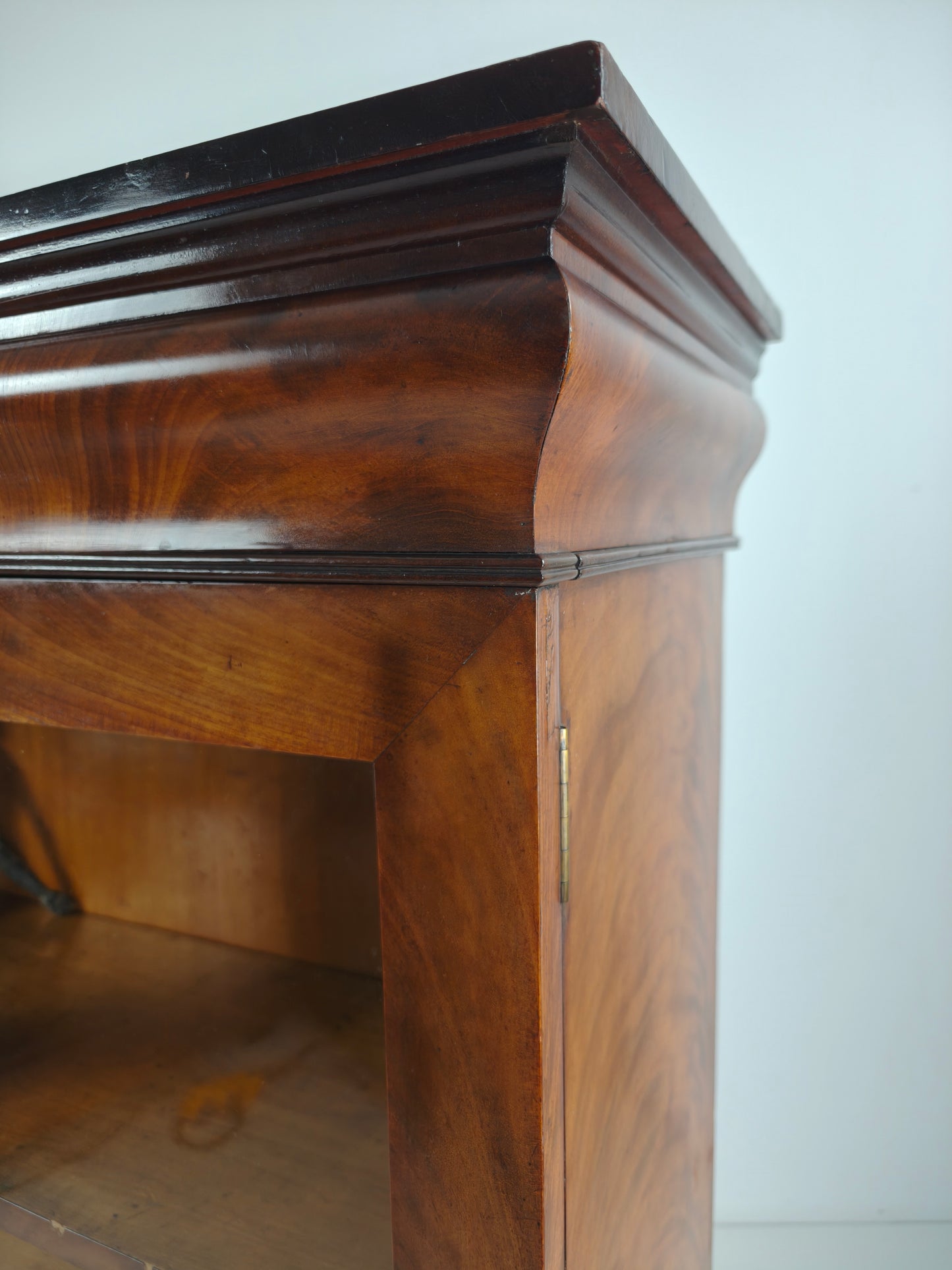 Beautiful 19th Century Biedermeier Bookcase – Walnut, Original Antique Glass