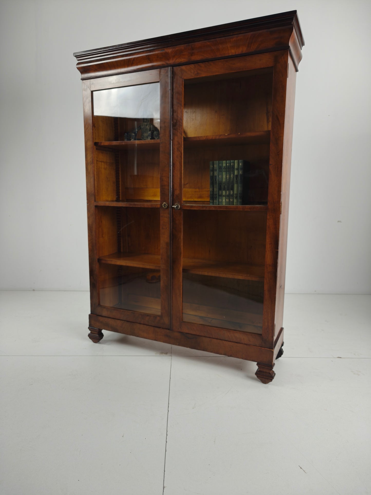 Beautiful 19th Century Biedermeier Bookcase – Walnut, Original Antique Glass