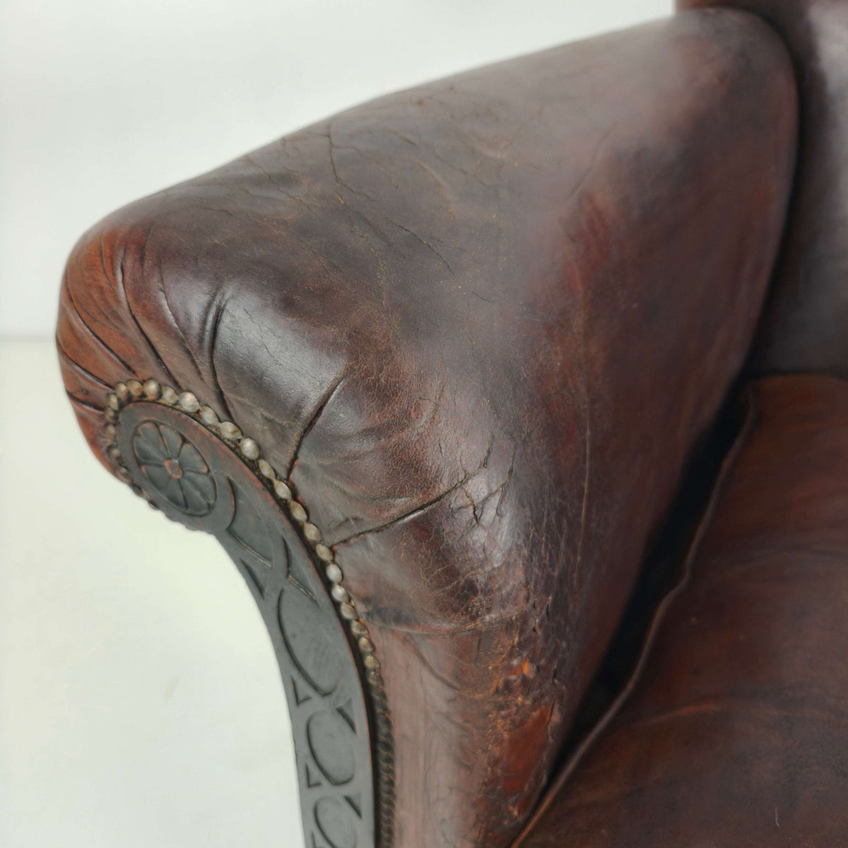 Early 20th Century Country House Camelback Club Sofa Early 20th Century Country House Camelback Club Sofa