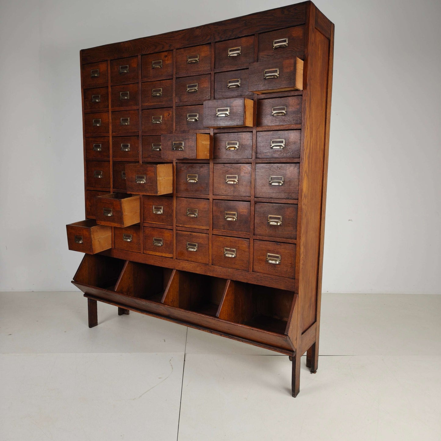 Early 20th Century Oak Apothecary Cabinet with 42 Drawers Early 20th Century Oak Apothecary Cabinet with 42 Drawers