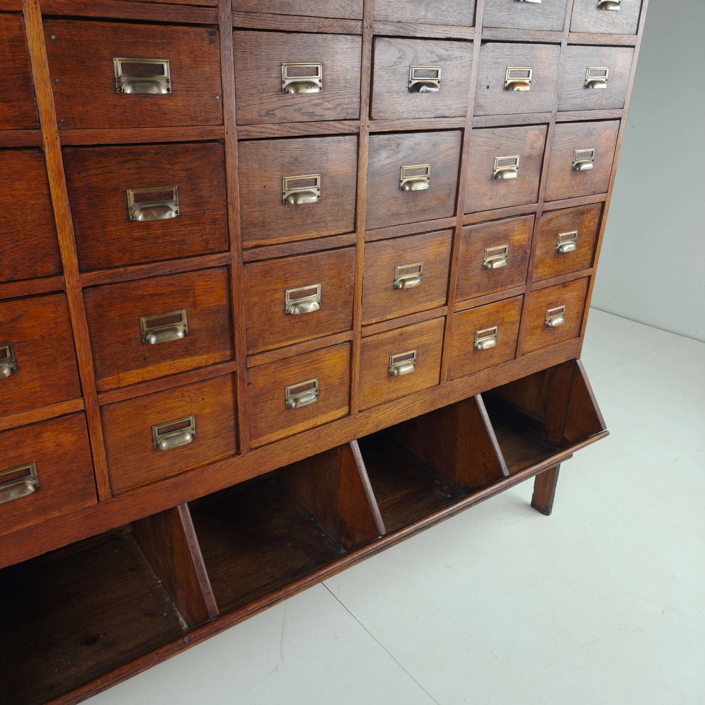 Early 20th Century Oak Apothecary Cabinet with 42 Drawers Early 20th Century Oak Apothecary Cabinet with 42 Drawers