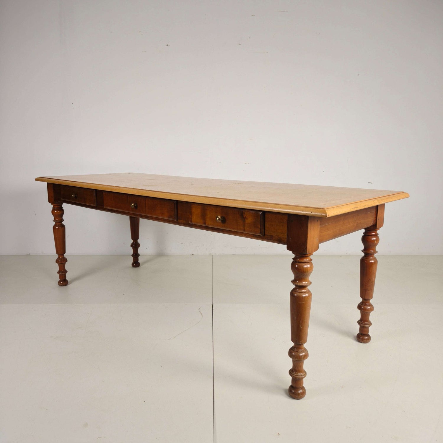Late 20th Century French Dining Table with Turned Legs Late 20th Century French Dining Table with Turned Legs