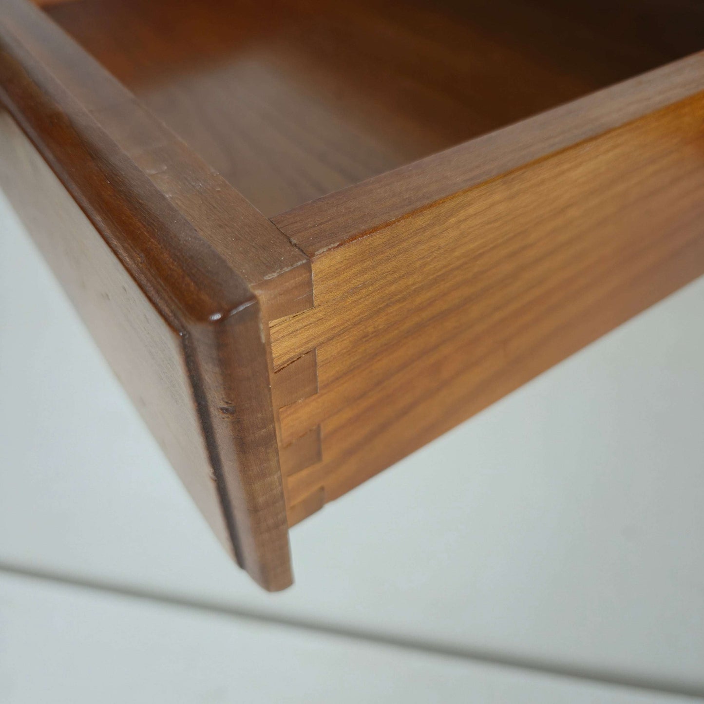 Late 20th Century French Dining Table with Turned Legs Late 20th Century French Dining Table with Turned Legs