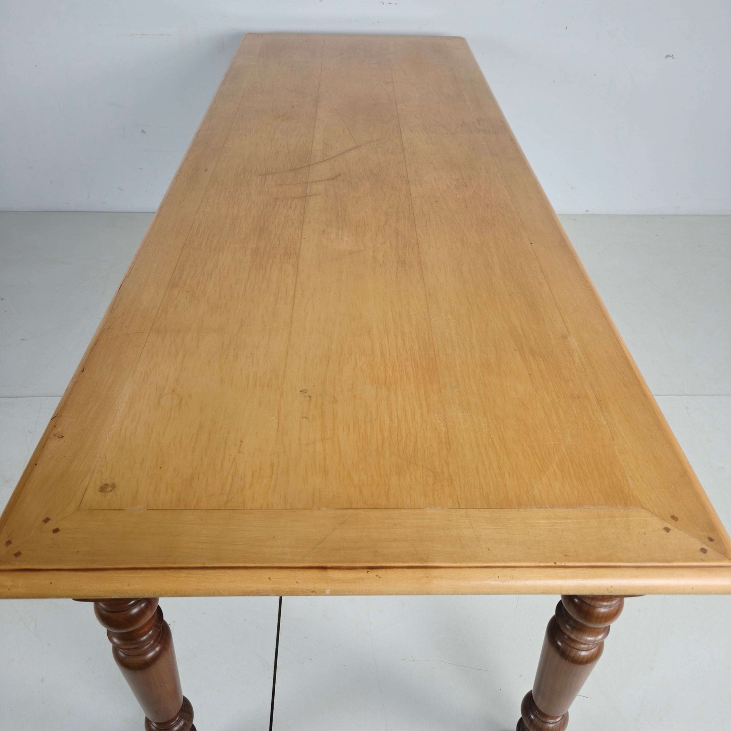 Late 20th Century French Dining Table with Turned Legs Late 20th Century French Dining Table with Turned Legs