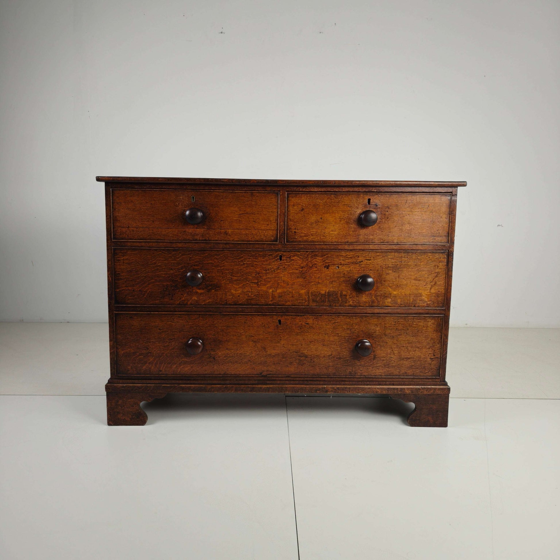 Victorian Oak Chest of Drawers circa 1860–1880. Victorian Oak Chest of Drawers circa 1860–1880.
