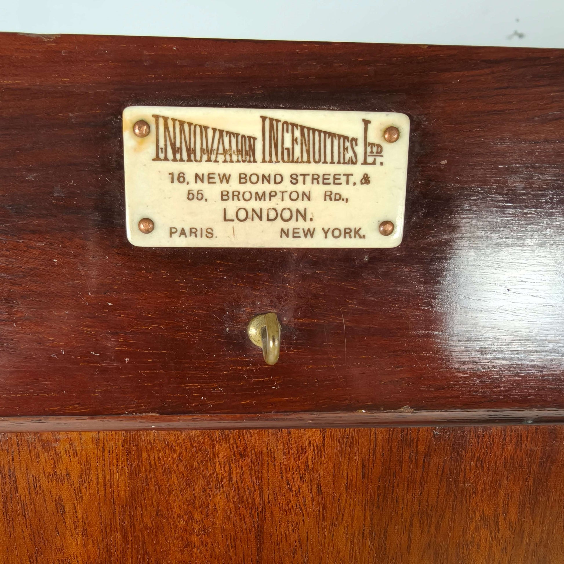 Early 20th Century Innovation Ingenuities Ltd. Gentleman’s Wardrobe Early 20th Century Innovation Ingenuities Ltd. Gentleman’s Wardrobe