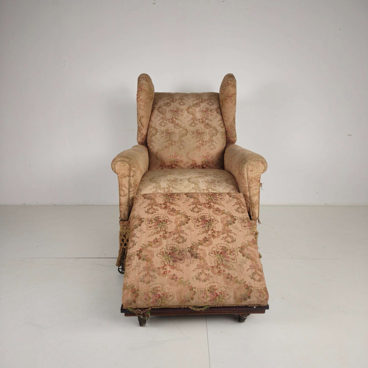 Antique English Carter’s Library Chair on Castors Antique English Carter’s Library Chair on Castors