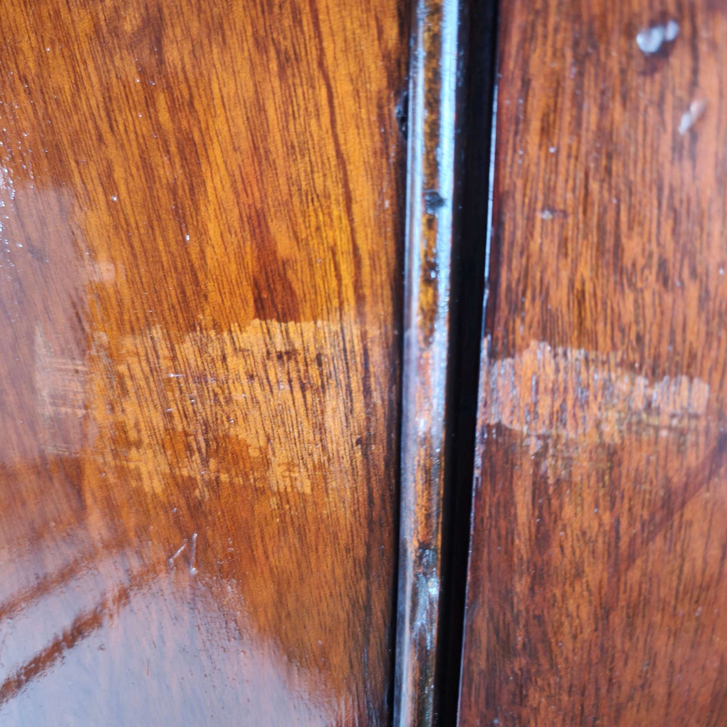 Early 20th Century Maple & Co. Gentleman’s Wardrobe Early 20th Century Maple & Co. Gentleman’s Wardrobe