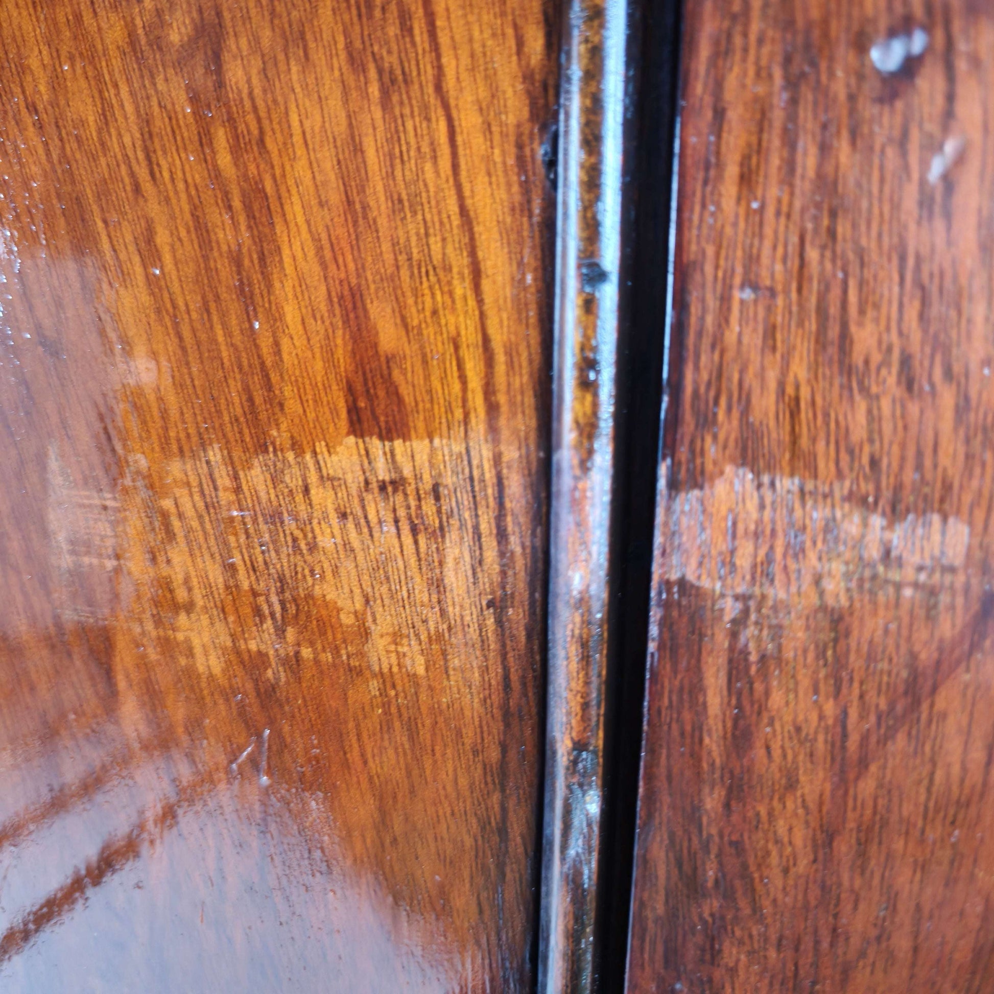Early 20th Century Maple & Co. Gentleman’s Wardrobe Early 20th Century Maple & Co. Gentleman’s Wardrobe