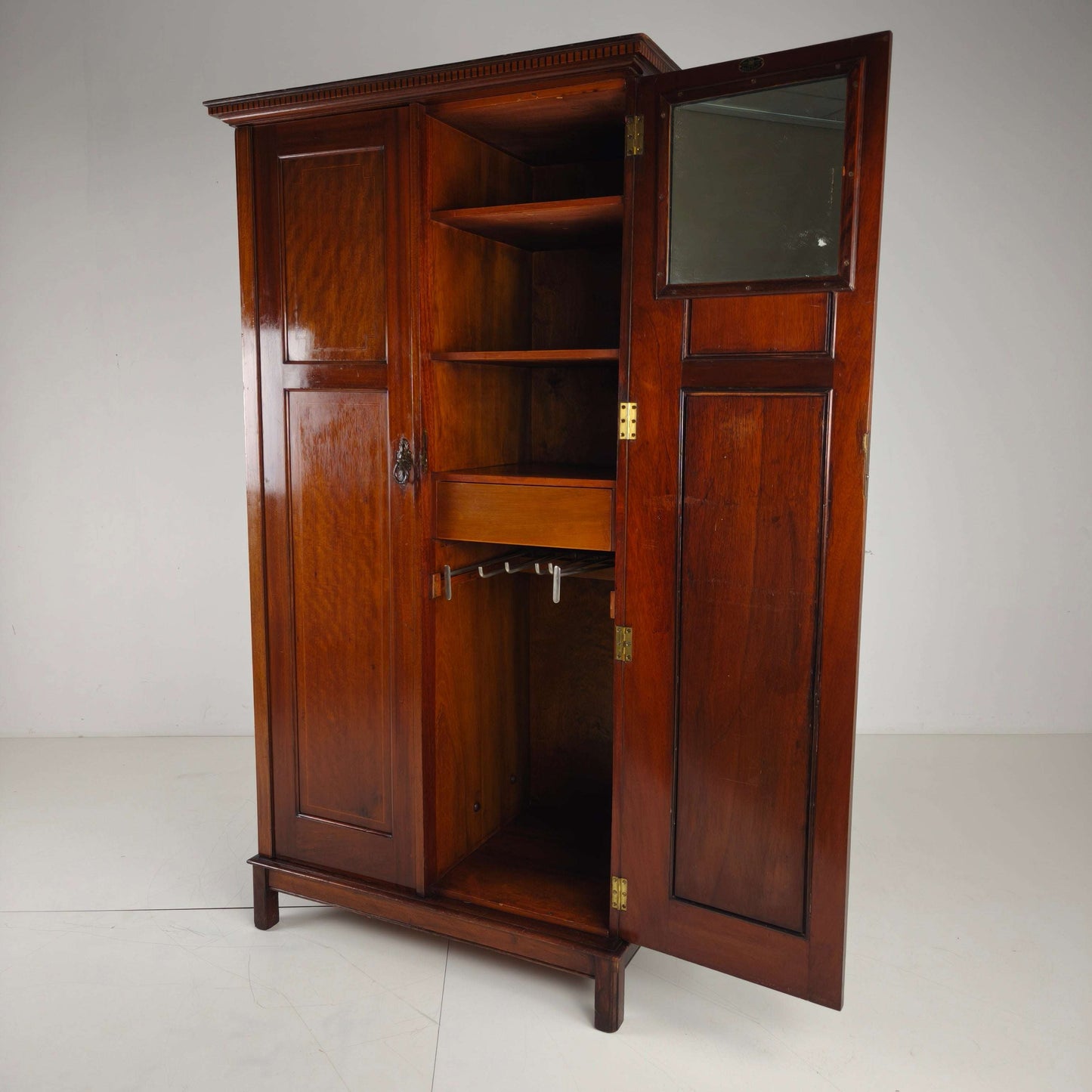 Early 20th Century Maple & Co. Gentleman’s Wardrobe Early 20th Century Maple & Co. Gentleman’s Wardrobe