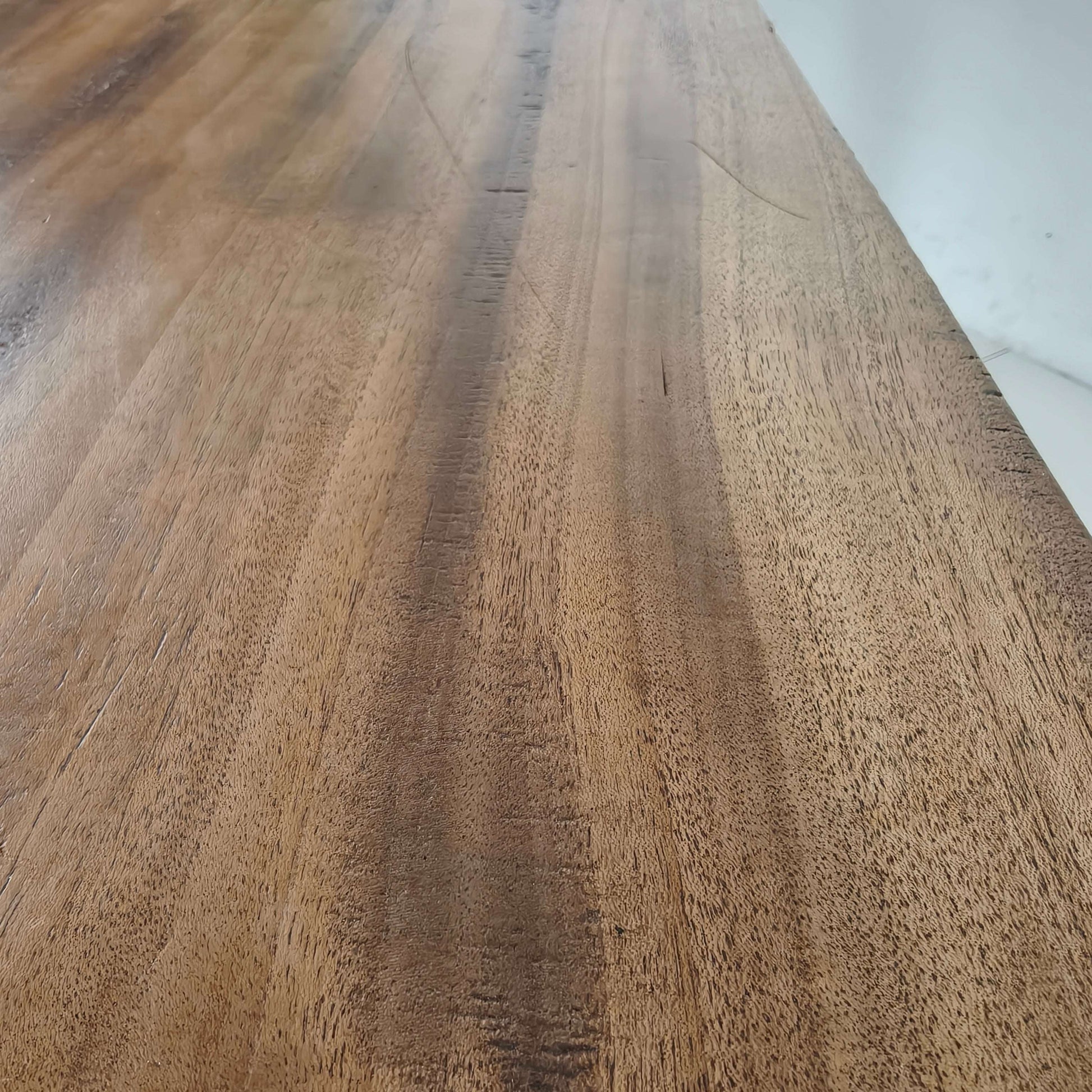Spanish Solid Wood Dining Table – 20th Century Spanish Solid Wood Dining Table – 20th Century