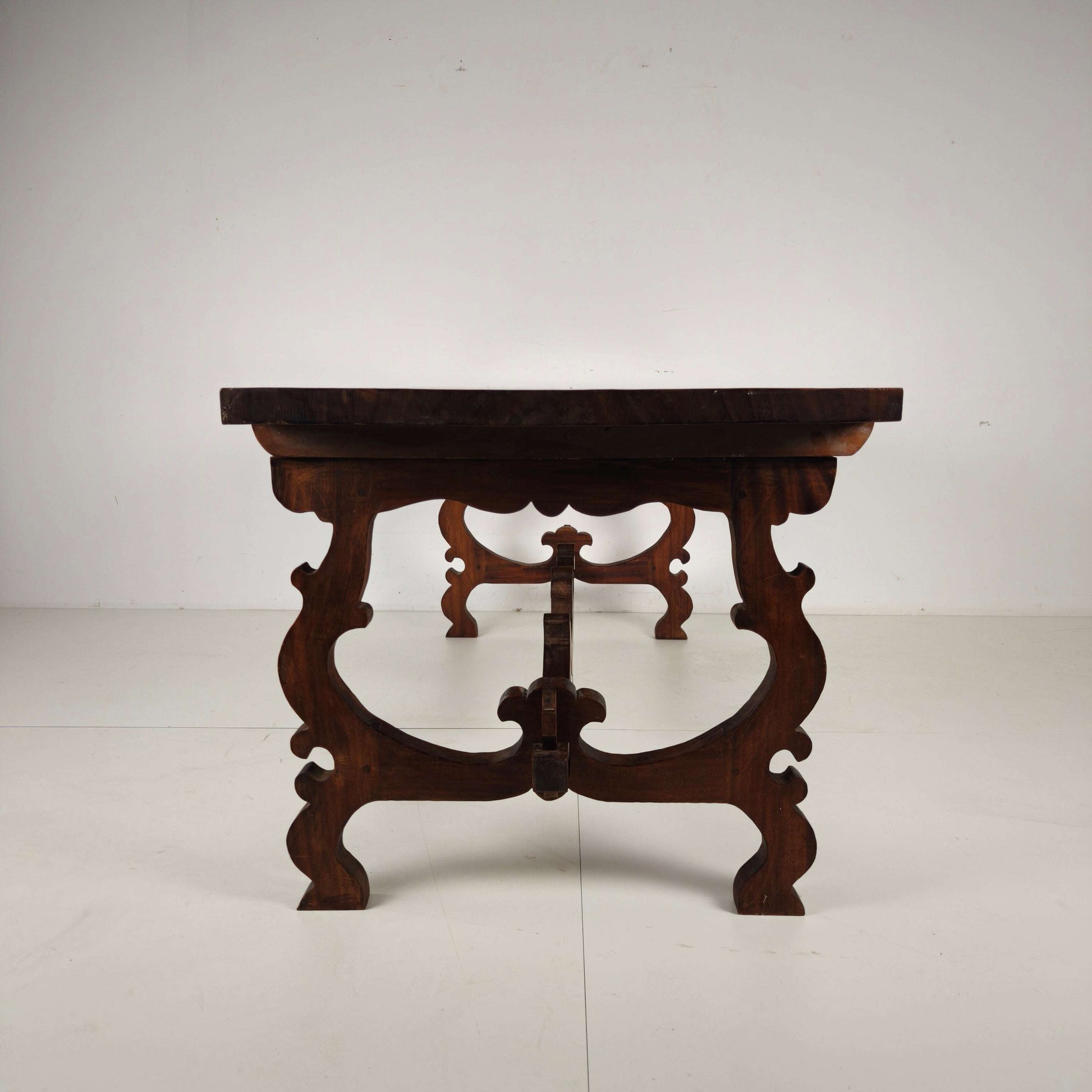 Spanish Solid Wood Dining Table – 20th Century Spanish Solid Wood Dining Table – 20th Century