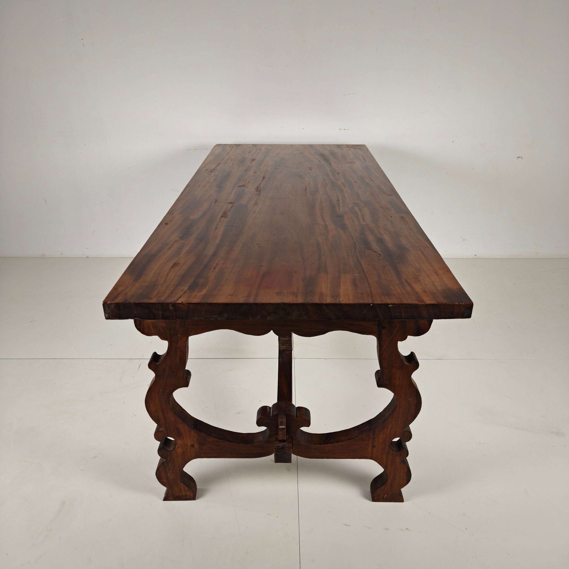 Spanish Solid Wood Dining Table – 20th Century Spanish Solid Wood Dining Table – 20th Century