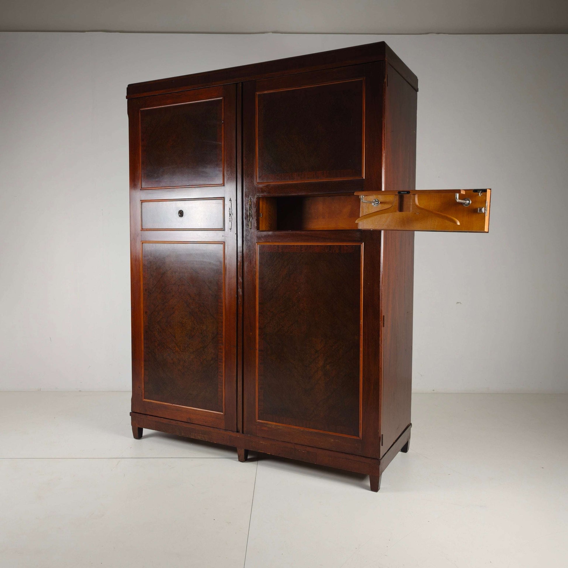 Compactom Ltd Model JCH Gentleman’s Wardrobe with Secret Drawers – England, c.1920 Compactom Ltd Model JCH Gentleman’s Wardrobe with Secret Drawers – England, c.1920