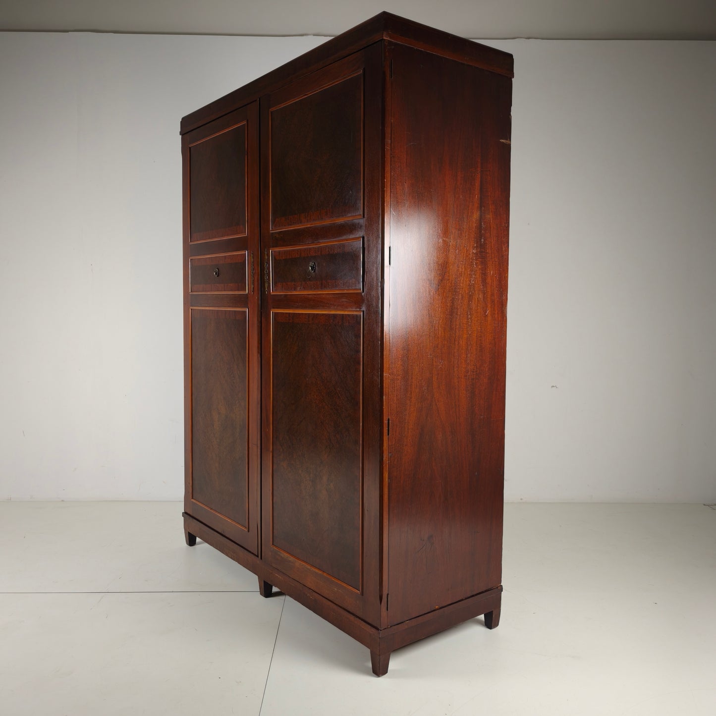 Compactom Ltd Model JCH Gentleman’s Wardrobe with Secret Drawers – England, c.1920 Compactom Ltd Model JCH Gentleman’s Wardrobe with Secret Drawers – England, c.1920