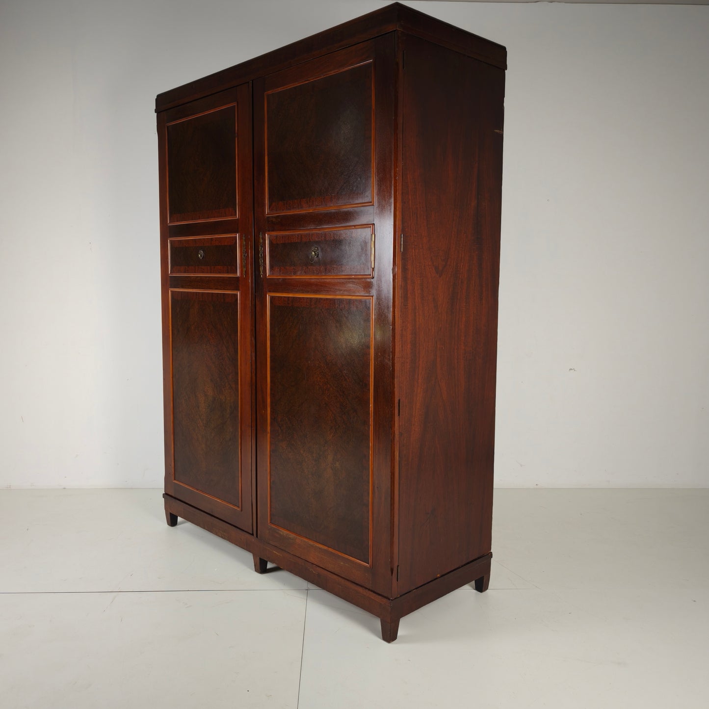 Compactom Ltd Model JCH Gentleman’s Wardrobe with Secret Drawers – England, c.1920 Compactom Ltd Model JCH Gentleman’s Wardrobe with Secret Drawers – England, c.1920