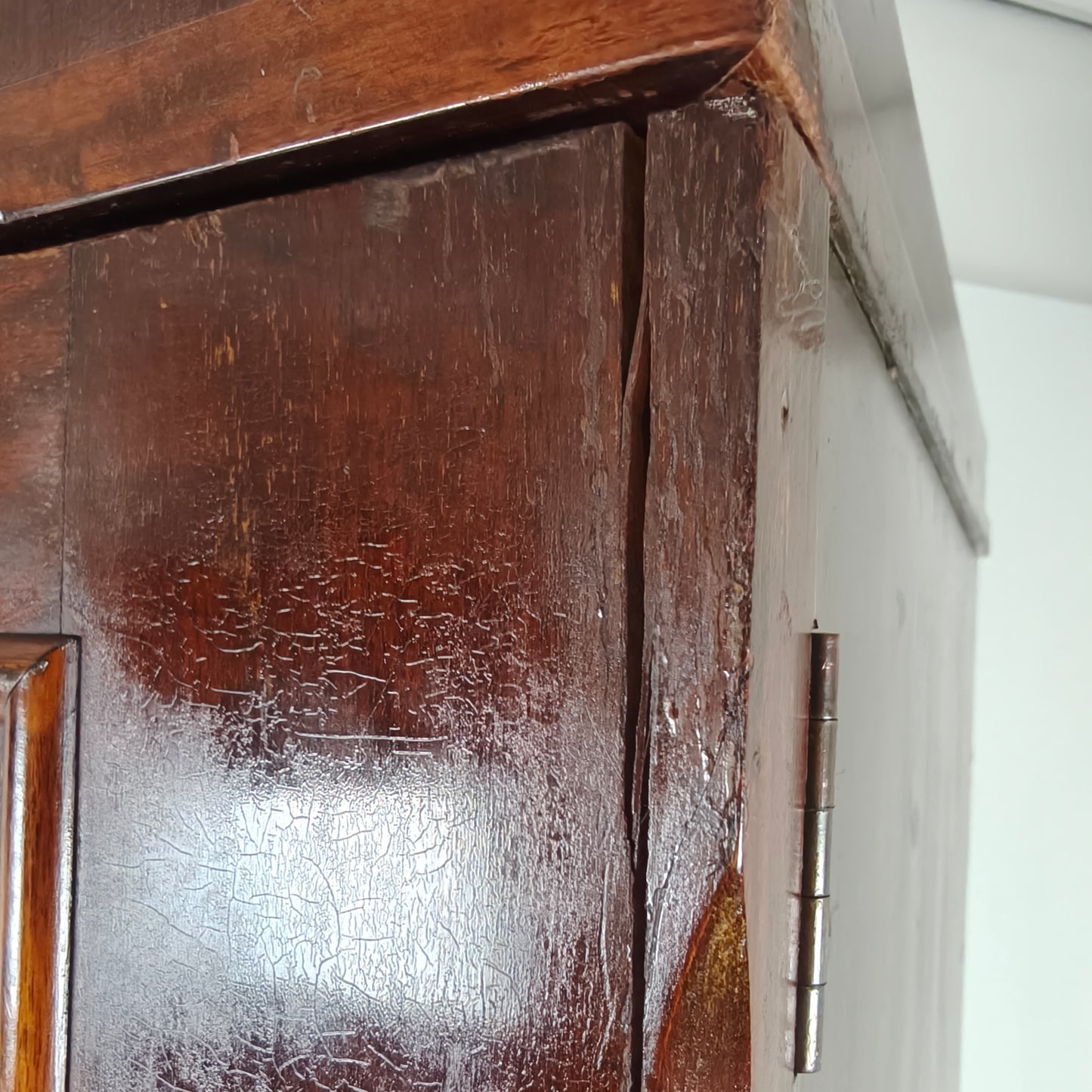 Compactom Ltd Model JCH Gentleman’s Wardrobe with Secret Drawers – England, c.1920 Compactom Ltd Model JCH Gentleman’s Wardrobe with Secret Drawers – England, c.1920