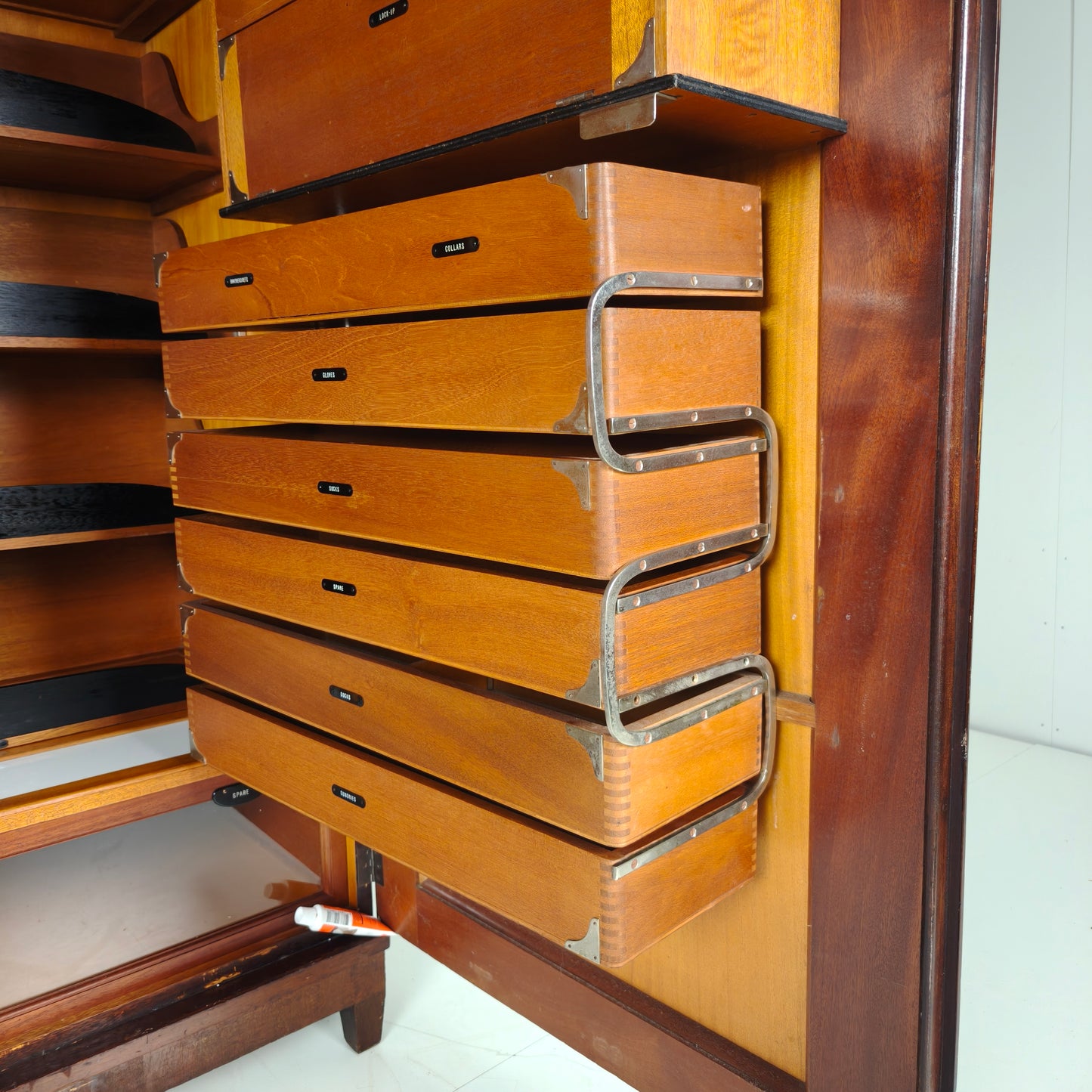 Compactom Ltd Model JCH Gentleman’s Wardrobe with Secret Drawers – England, c.1920 Compactom Ltd Model JCH Gentleman’s Wardrobe with Secret Drawers – England, c.1920