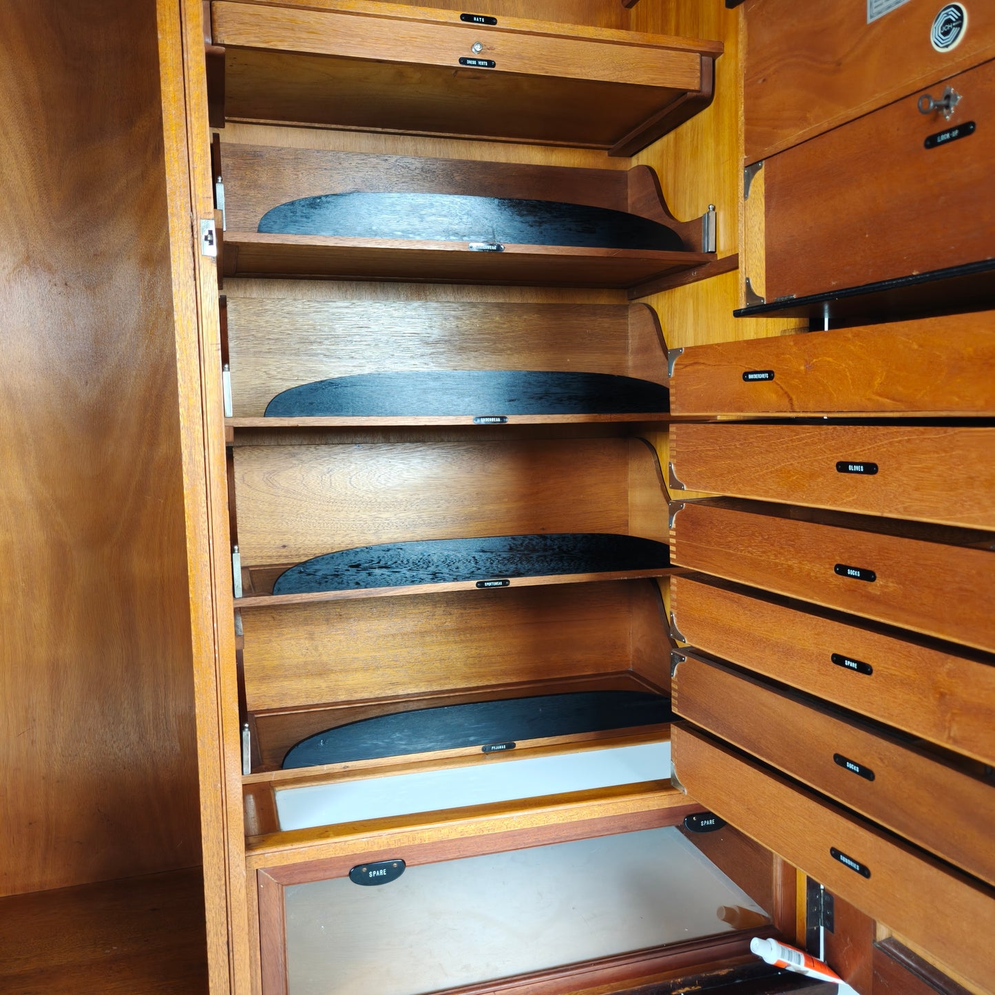 Compactom Ltd Model JCH Gentleman’s Wardrobe with Secret Drawers – England, c.1920 Compactom Ltd Model JCH Gentleman’s Wardrobe with Secret Drawers – England, c.1920