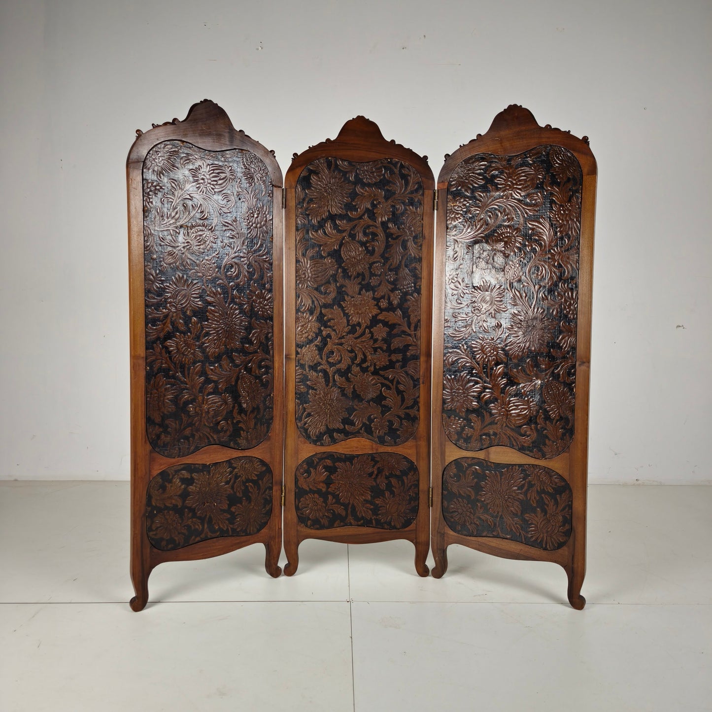 Gilt Leather Room Divider with Rich Carving, Circa 1860