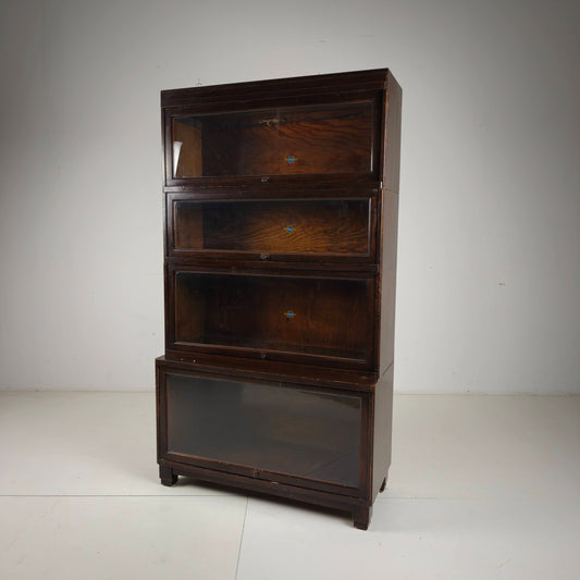 Globe Wernicke Bookcase, 1920s Globe Wernicke Bookcase, 1920s