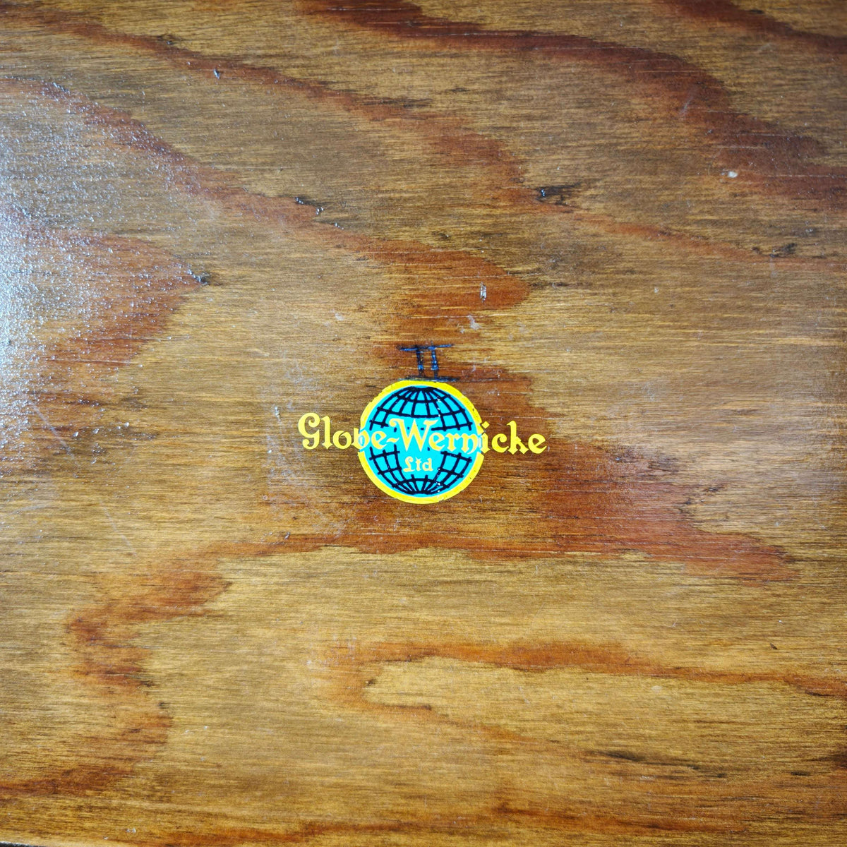 Globe Wernicke Bookcase, 1920s Globe Wernicke Bookcase, 1920s