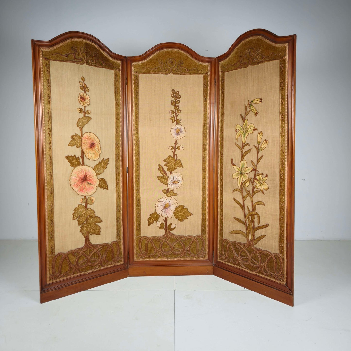 Art Nouveau Room Screen with Embroidered Floral Panels, circa 1900 Art Nouveau Room Screen with Embroidered Floral Panels, circa 1900