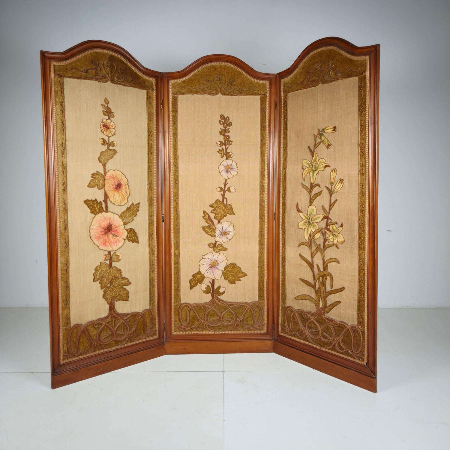 Art Nouveau Room Screen with Embroidered Floral Panels, circa 1900 Art Nouveau Room Screen with Embroidered Floral Panels, circa 1900