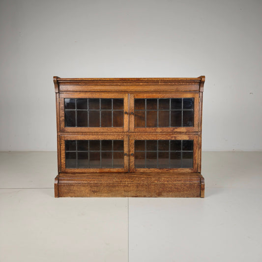 English Oak Bookcase by Minty Library Specialists, Oxford, 1920s English Oak Bookcase by Minty Library Specialists, Oxford, 1920s