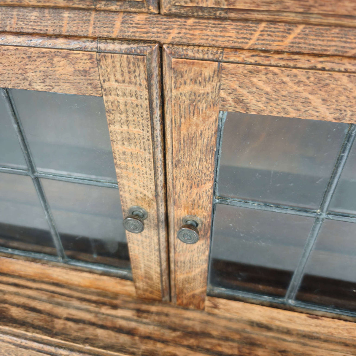 English Oak Bookcase by Minty Library Specialists, Oxford, 1920s English Oak Bookcase by Minty Library Specialists, Oxford, 1920s