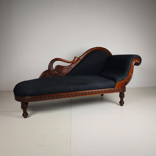 Carved Swan Chaise Longue, 20th Century Carved Swan Chaise Longue, 20th Century