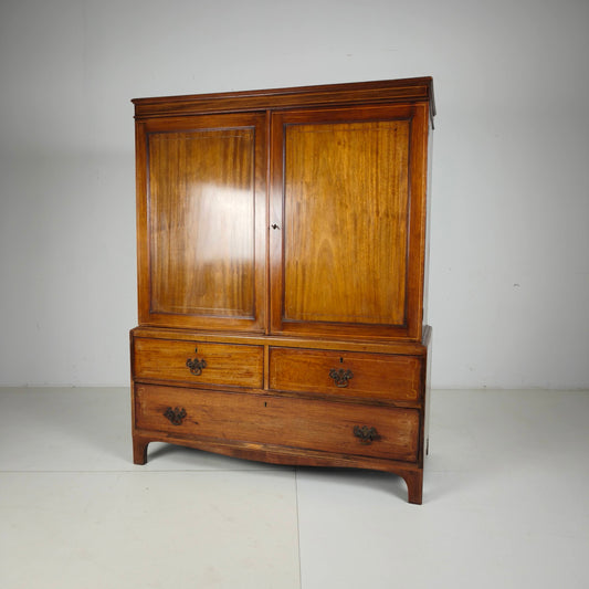 Early 19th Century English Mahogany Linen Press Cabinet, c.1820–1840 Early 19th Century English Mahogany Linen Press Cabinet, c.1820–1840