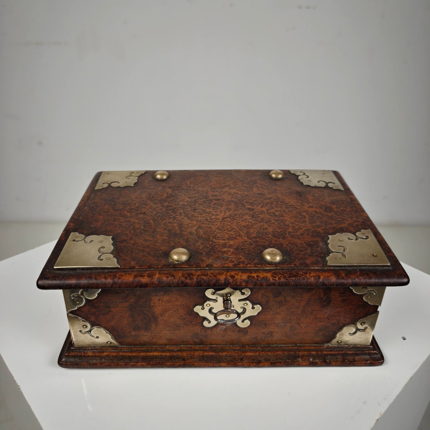 Early 18th Century Dutch Colonial Solid Amboyna Wood Casket, Batavia