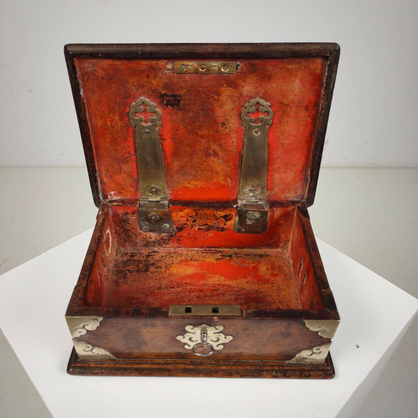 Early 18th Century Dutch Colonial Solid Amboyna Wood Casket, Batavia