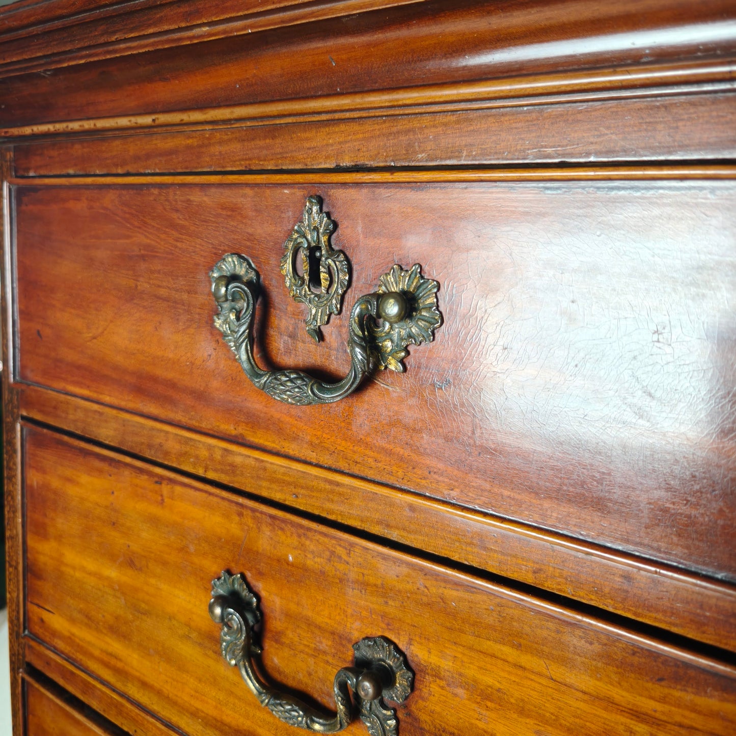 English Georgian Mahogany Chest on Chest, Circa 1820