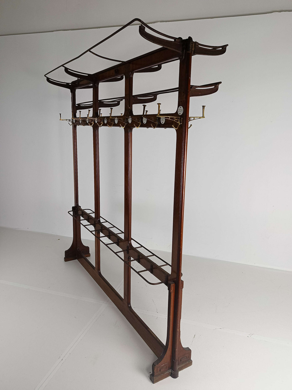 Amazing Antique club Coat Rack Amazing Antique club Coat Rack