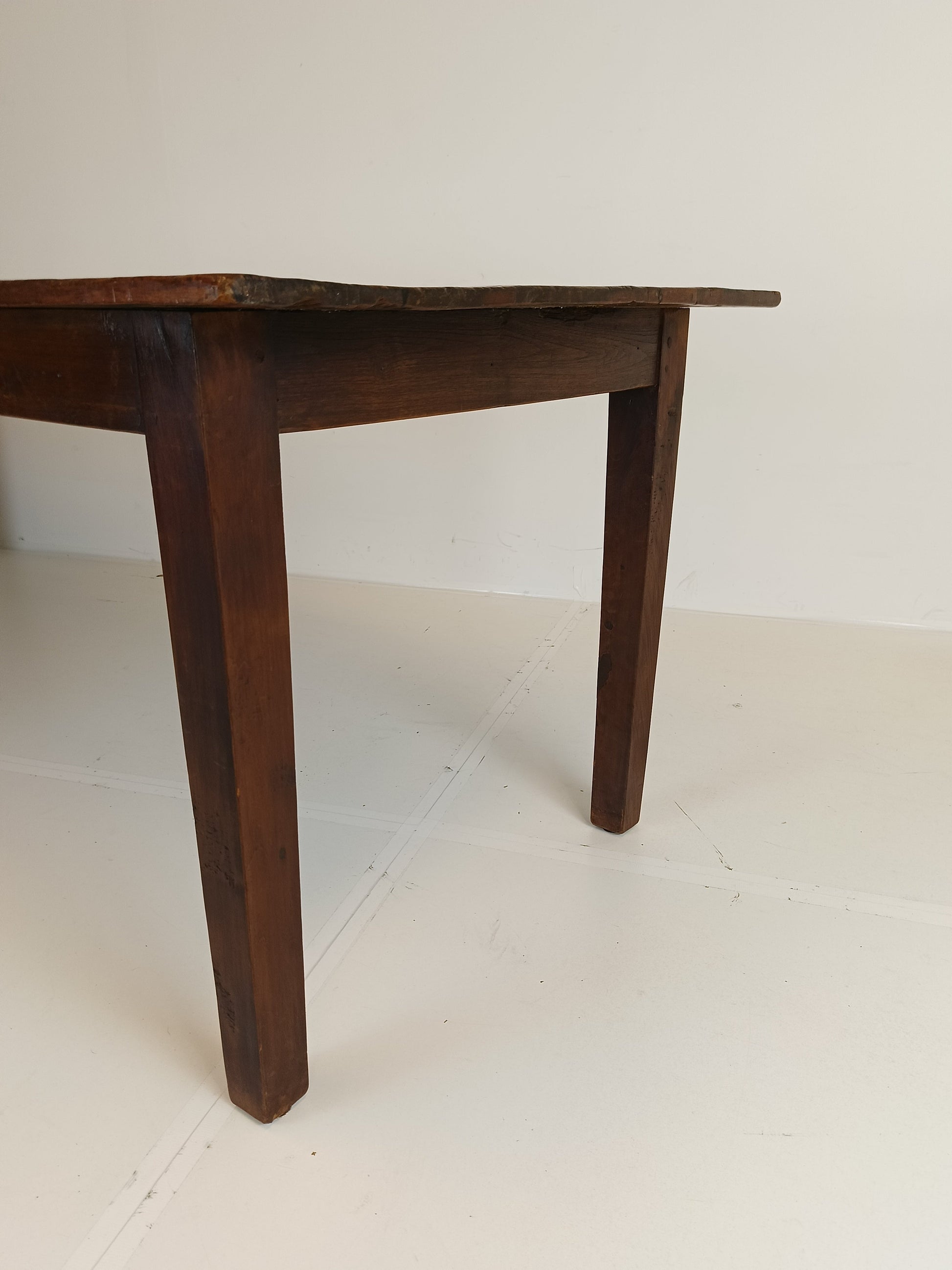 Amazing Antique Dining Table Amazing Antique Dining Table