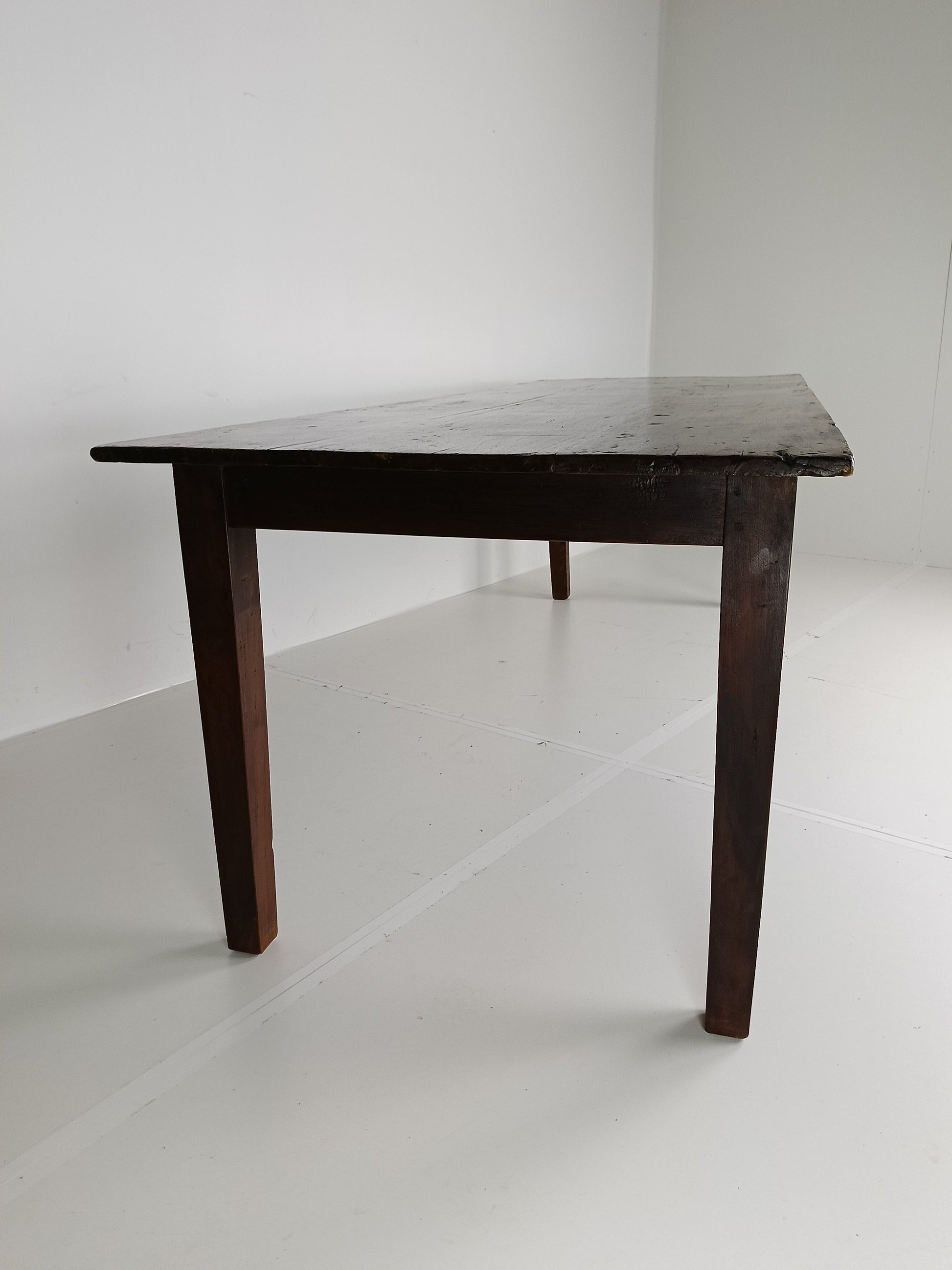 Amazing Antique Dining Table Amazing Antique Dining Table