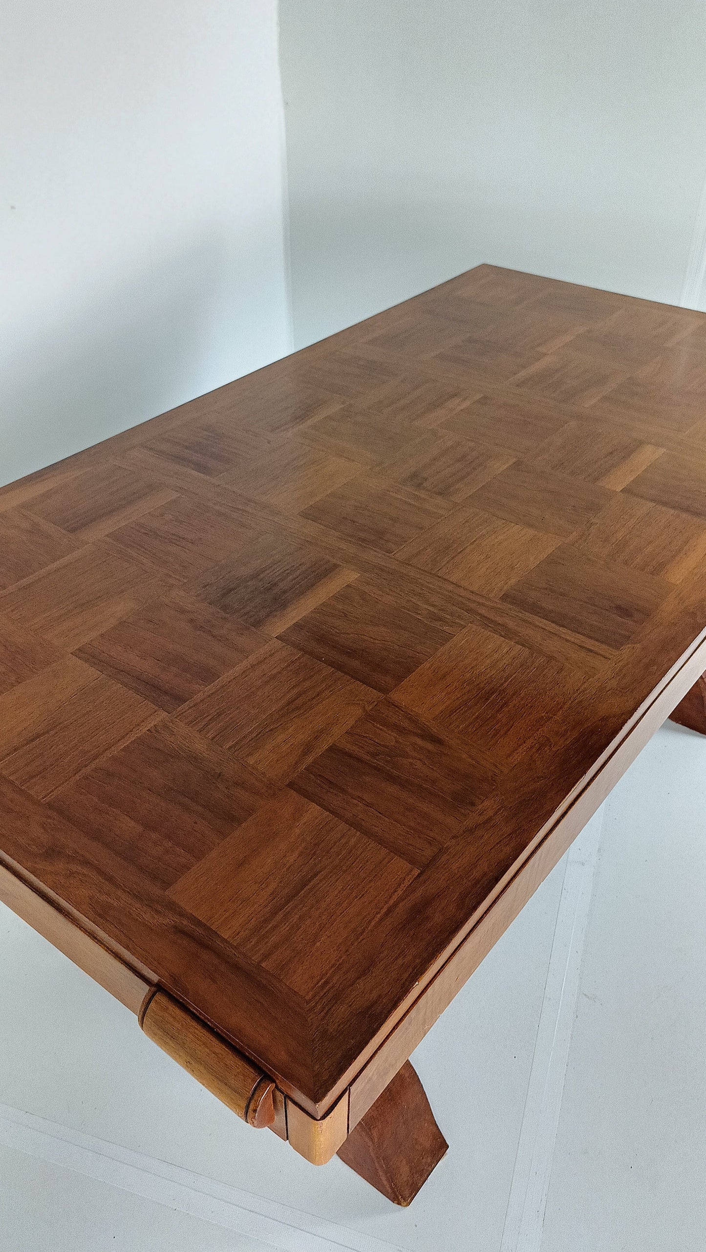 Amazing Art Deco Dining Table Amazing Art Deco Dining Table