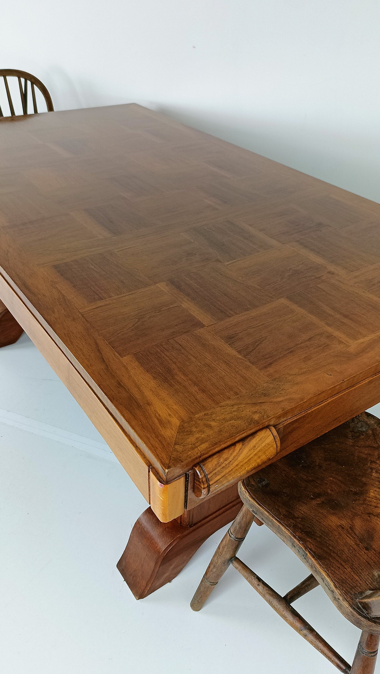 Amazing Art Deco Dining Table Amazing Art Deco Dining Table
