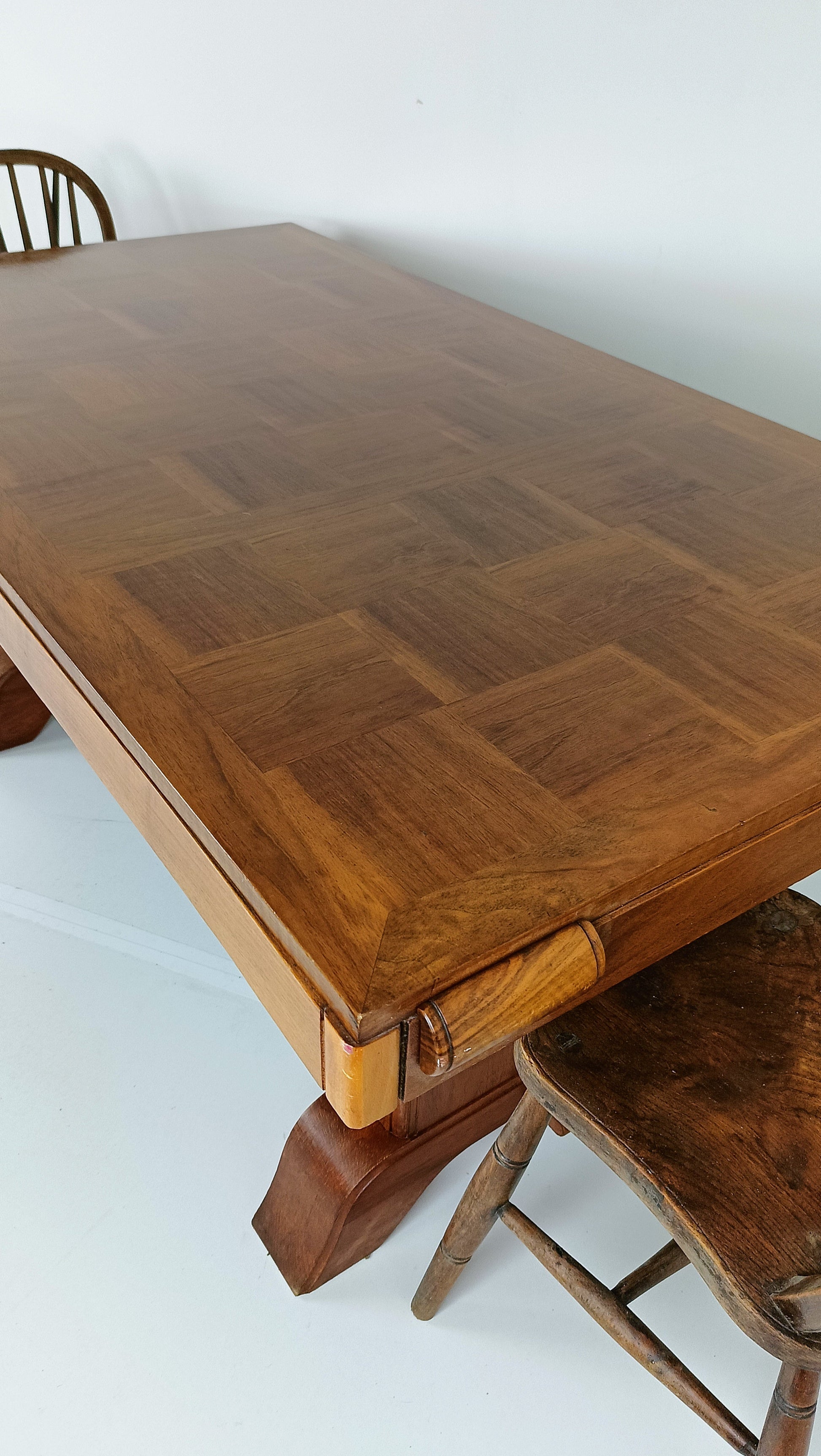 Amazing Art Deco Dining Table Amazing Art Deco Dining Table