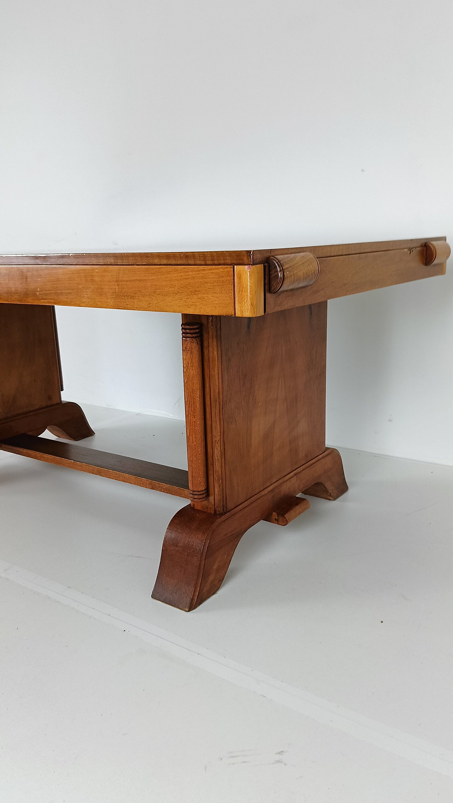 Amazing Art Deco Dining Table Amazing Art Deco Dining Table