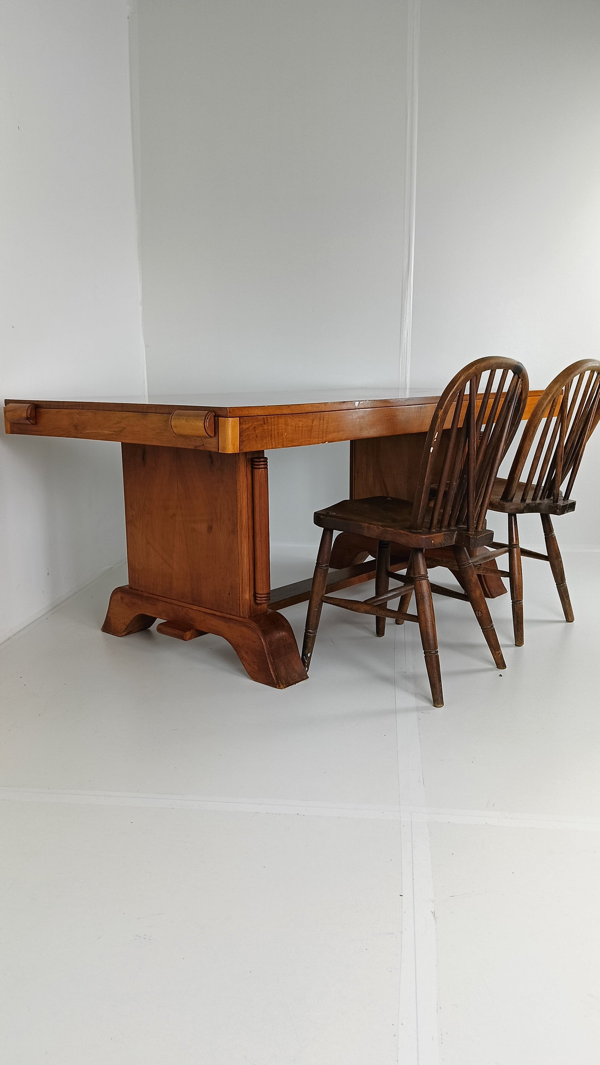 Amazing Art Deco Dining Table Amazing Art Deco Dining Table